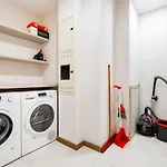 Apartment Premium 3 Bdr Maslak 1453 *